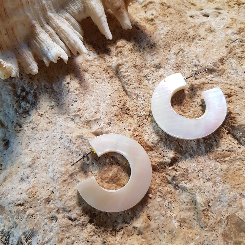 Makena C-shaped Macabebe Earrings