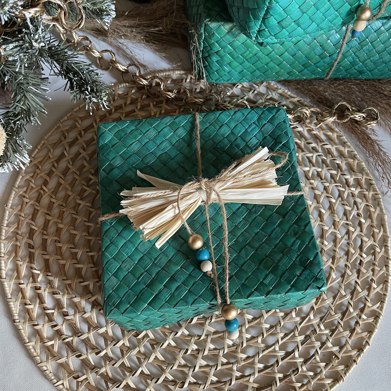 Square Sustainable Gift Box Green (Large)