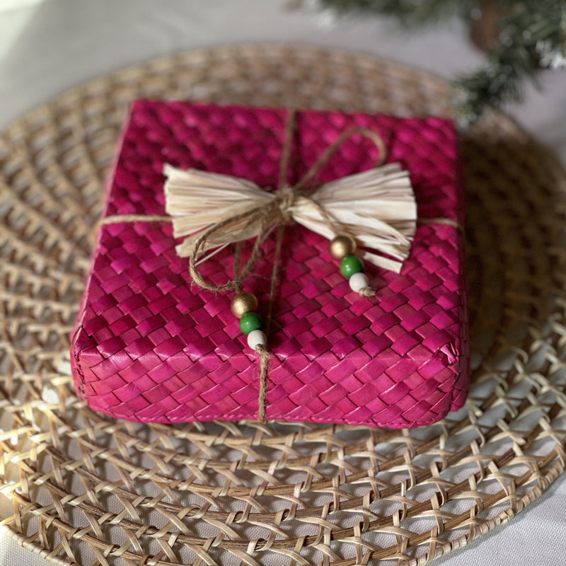 Square Sustainable Gift Box Fuschia (Medium)